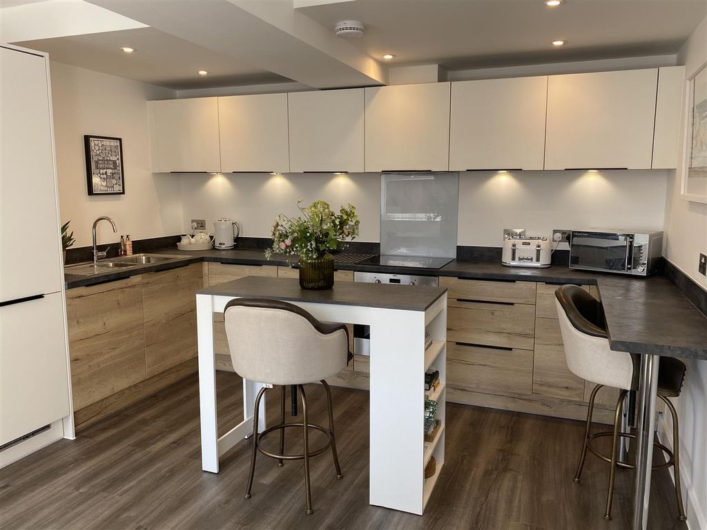 Consort House, Princes Gate, 2-6 Homer Road, Solihull B91  