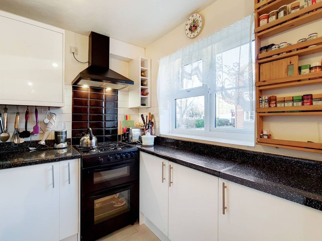 Stubbs Drive, South Bermondsey, London SE16  