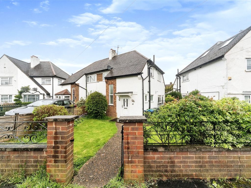 3 bed semidetached house for sale in Grange Road, Chessington KT9 Zoopla