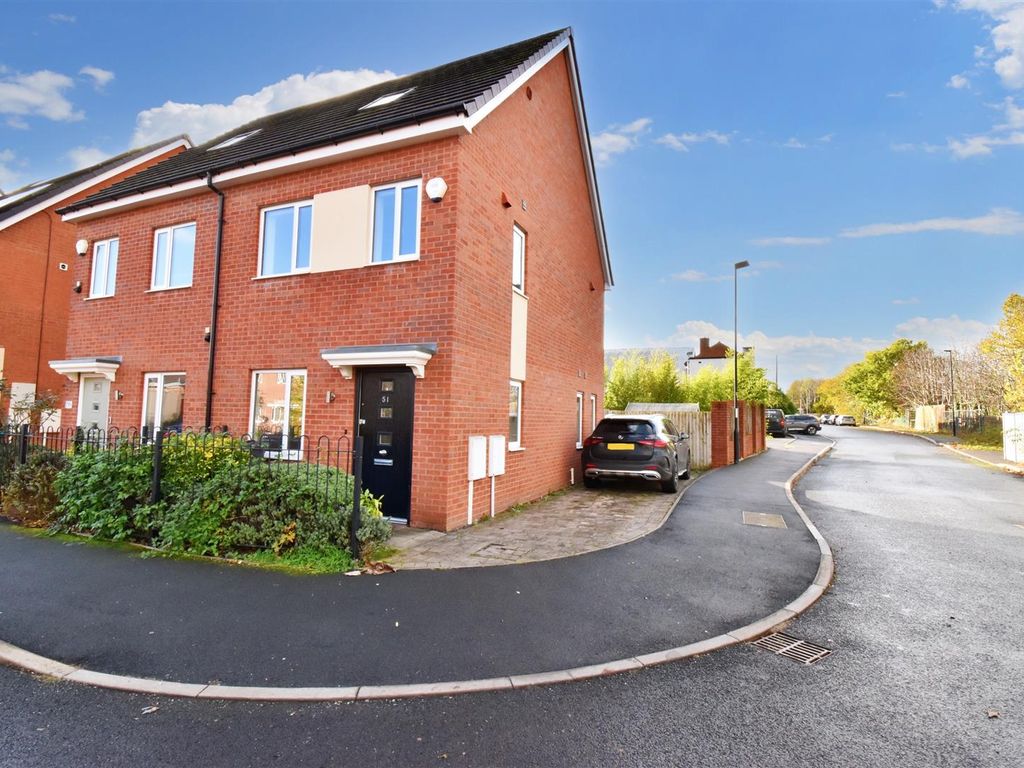 3 bed semidetached house to rent in Welby Road, Hall Green, Birmingham