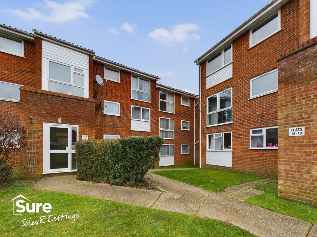 1 bed flat to rent in Double Room Nightingale Walk, Hemel Hempstead