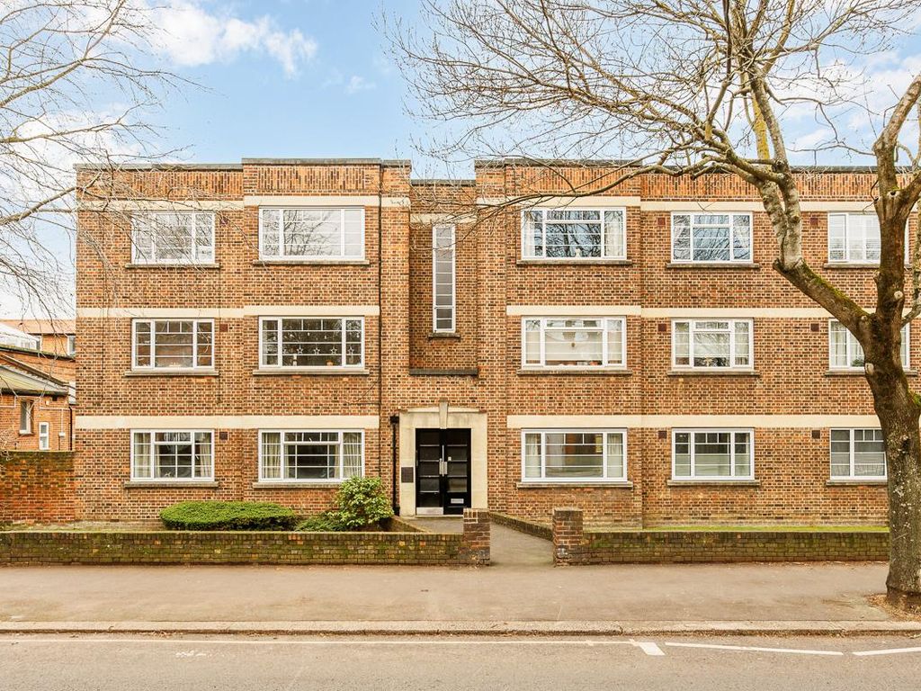 2 bed flat for sale in St Catherines Court, Bedford Road, London W4, £515,000 Zoopla