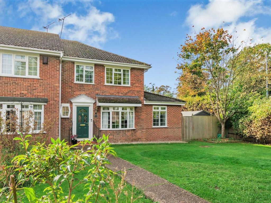 3 bed end terrace house for sale in Lambourne Road, Bearsted, Maidstone ME15 Zoopla