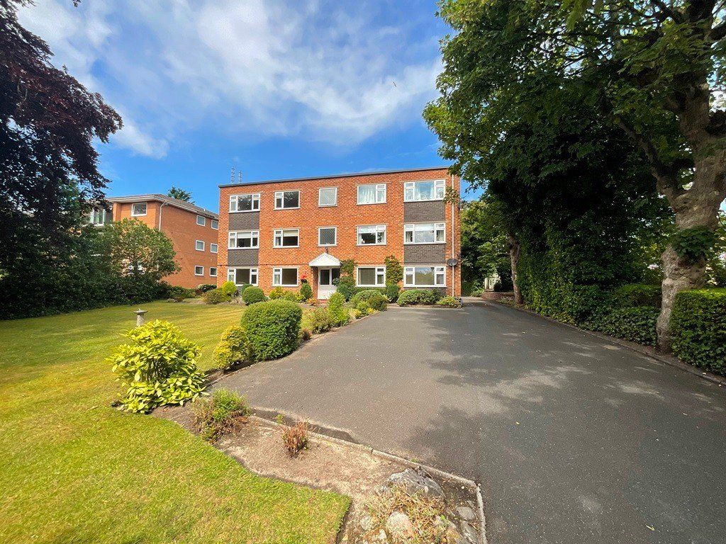 2 bed flat for sale in Westcliffe Road, Southport, Merseyside PR8, £