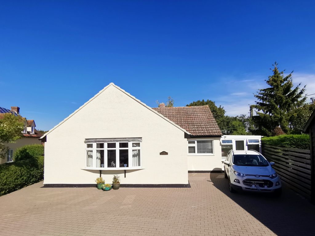 2 bed bungalow for sale in Blackmore End, Braintree CM7, £450,000 Zoopla