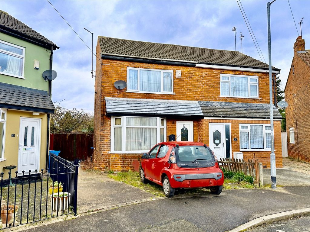2 bed semidetached house for sale in Kirkham Drive, Hull HU5, £110,000