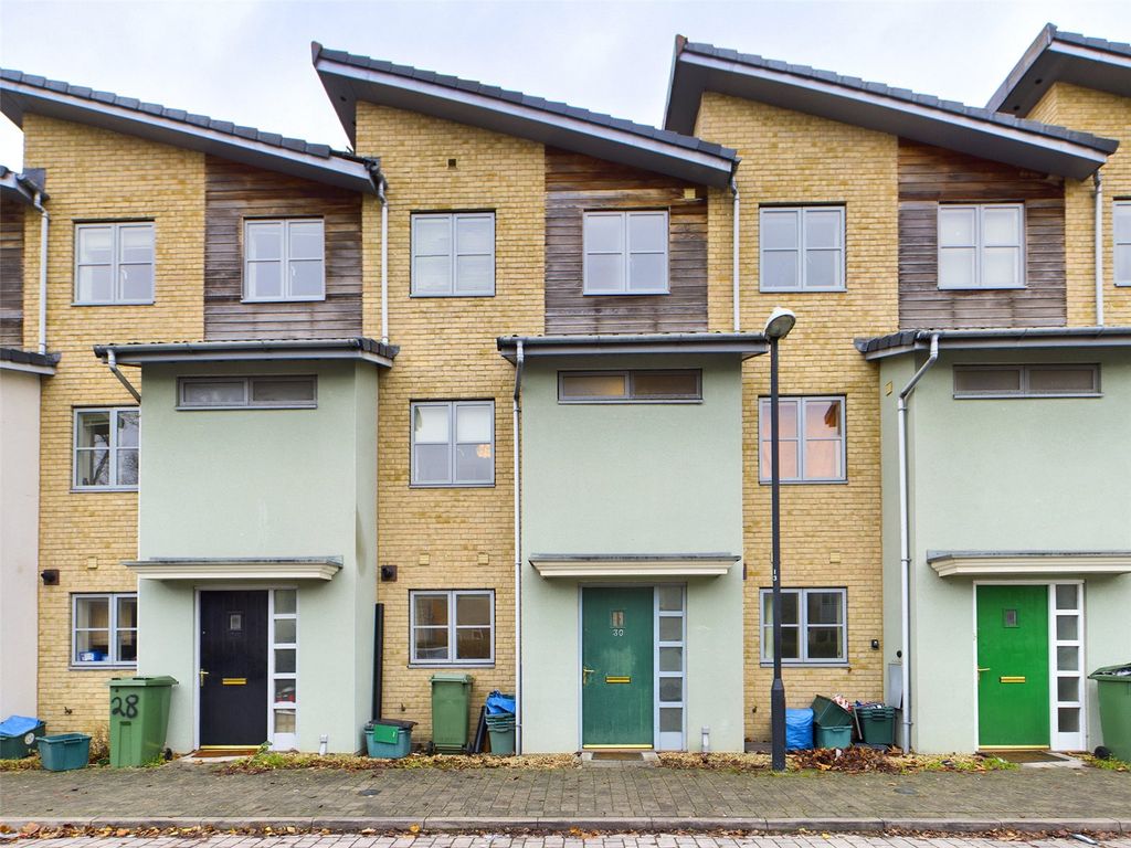 Pinewood Drive Cheltenham Gloucestershire GL51  