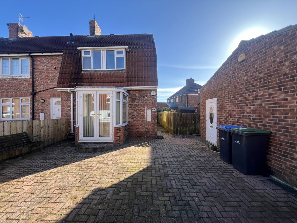 3 bed end terrace house for sale in North Crescent, Peterlee, County