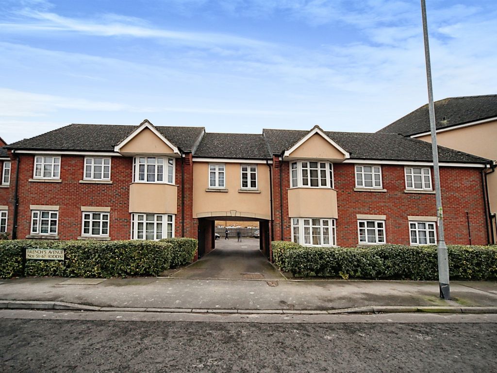 2 bed flat for sale in Frenchs Avenue, Dunstable LU6 Zoopla