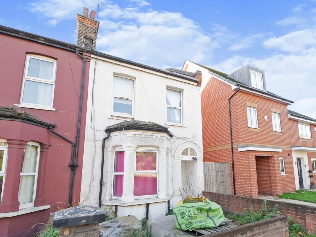 5 bed end terrace house for sale in London Road, Grays RM20 Zoopla