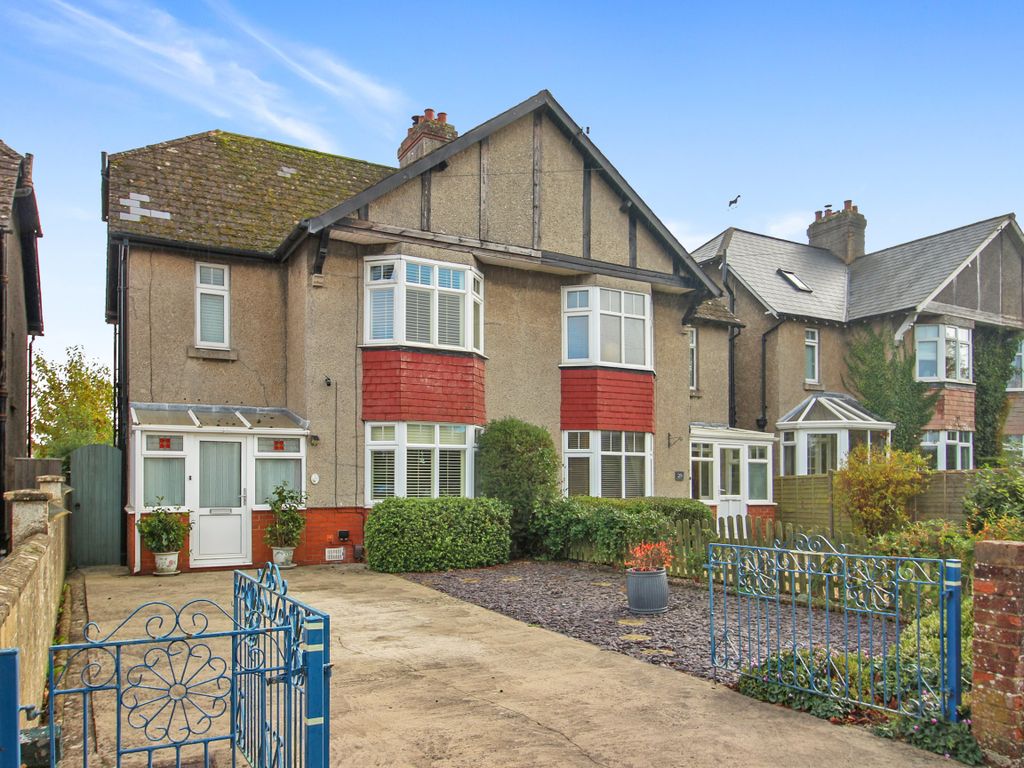 3 bed semidetached house for sale in Sambourne Road, Warminster BA12