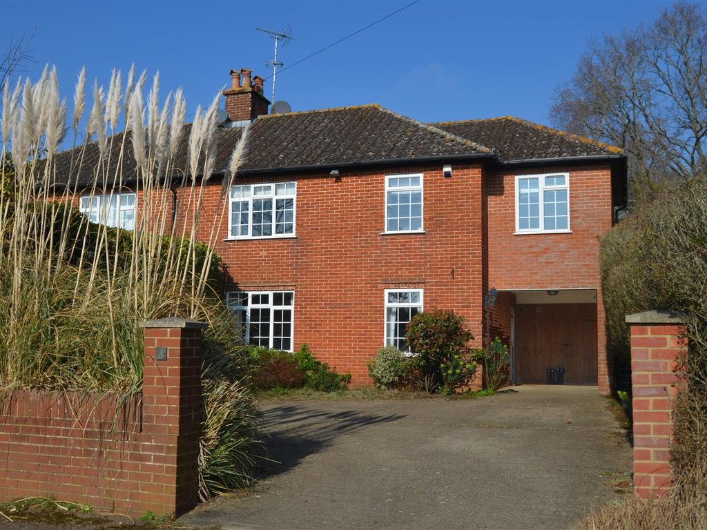 4 bed semidetached house for sale in Hurtmore Road, Hurtmore