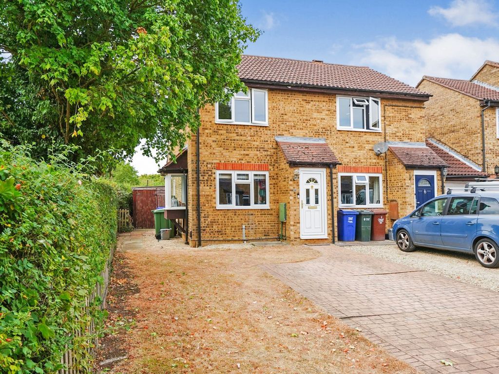 2 bed semidetached house for sale in Manston Close, Bicester OX26 Zoopla