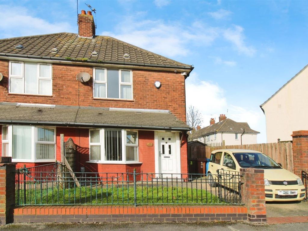 2 bed semidetached house for sale in Lingdale Road, Hull HU9, £85,000