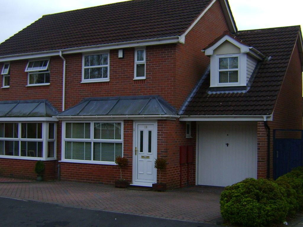 3 bed semidetached house to rent in Tanglewood Close, Birmingham B32