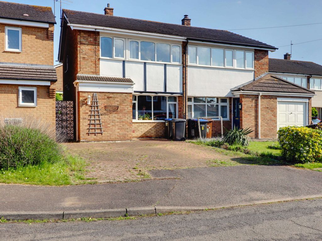 3 bed semidetached house for sale in Ryeland Way, Duston, Northampton