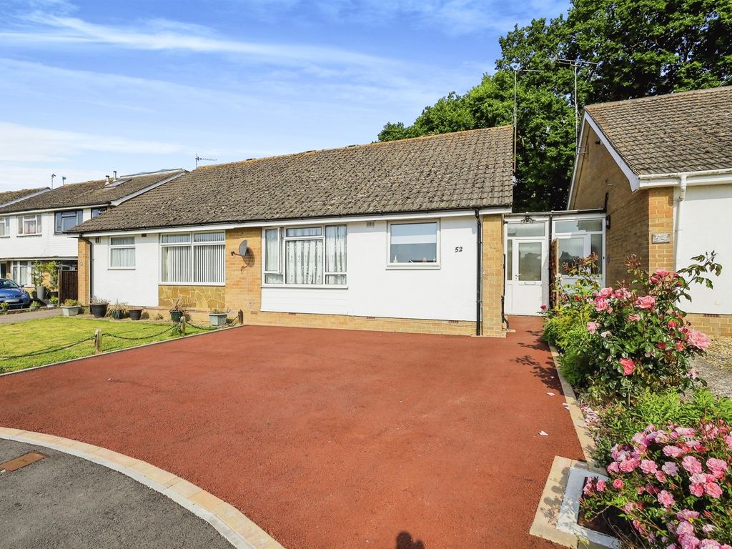 2 bed semidetached bungalow for sale in Bramble Drive, Hailsham BN27