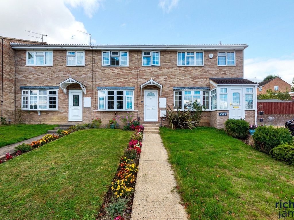 3 bed terraced house to rent in Avonmead, Swindon, Wiltshire SN25 Zoopla