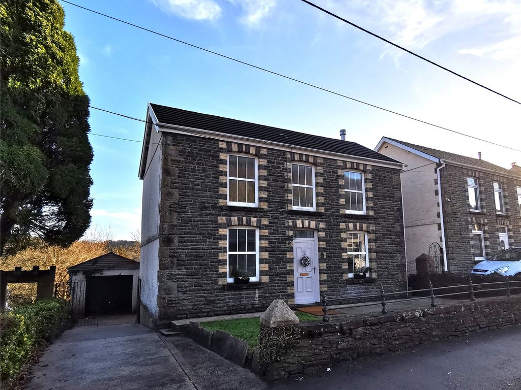 3 bed detached house for sale in New Road, Ynysmeudwy, Pontardawe