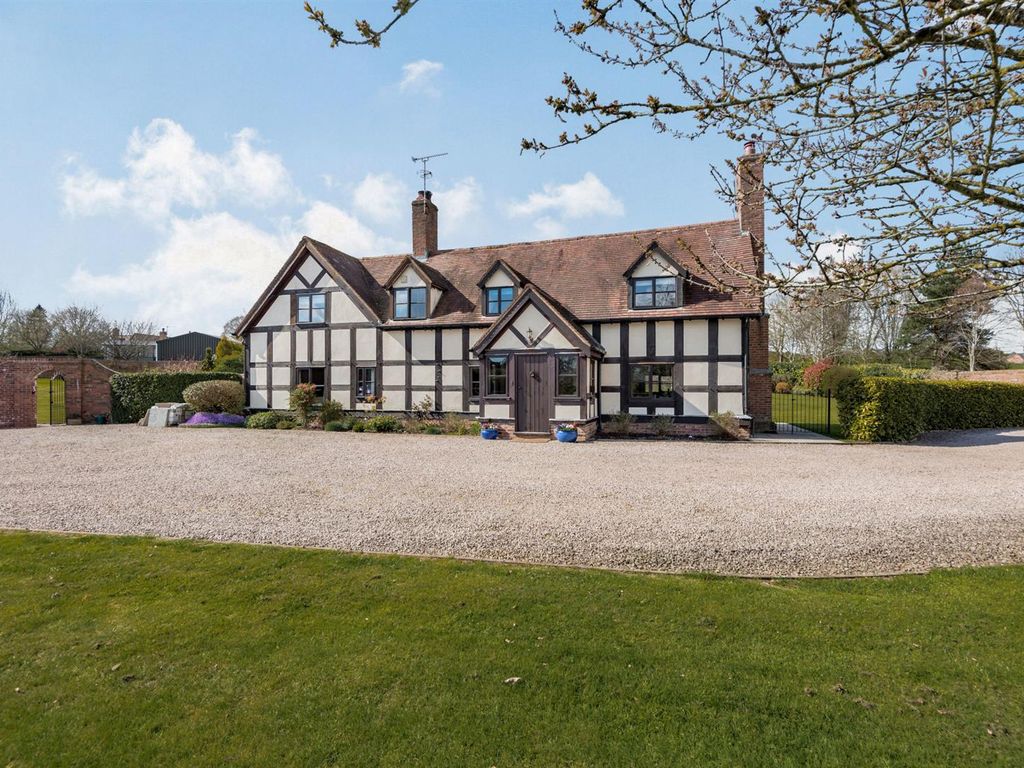 4 bed detached house for sale in Shrawley, Worcestershire WR6 Zoopla