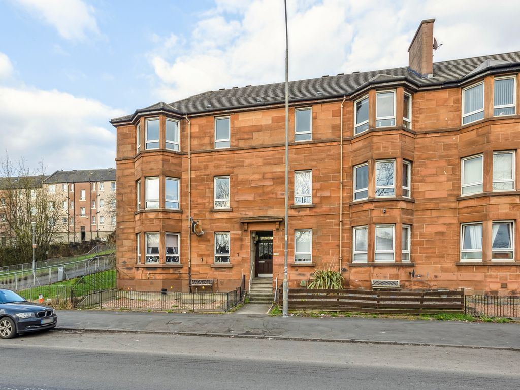 2 bed flat for sale in Dumbarton Road, Whiteinch, Glasgow G14, £110,000