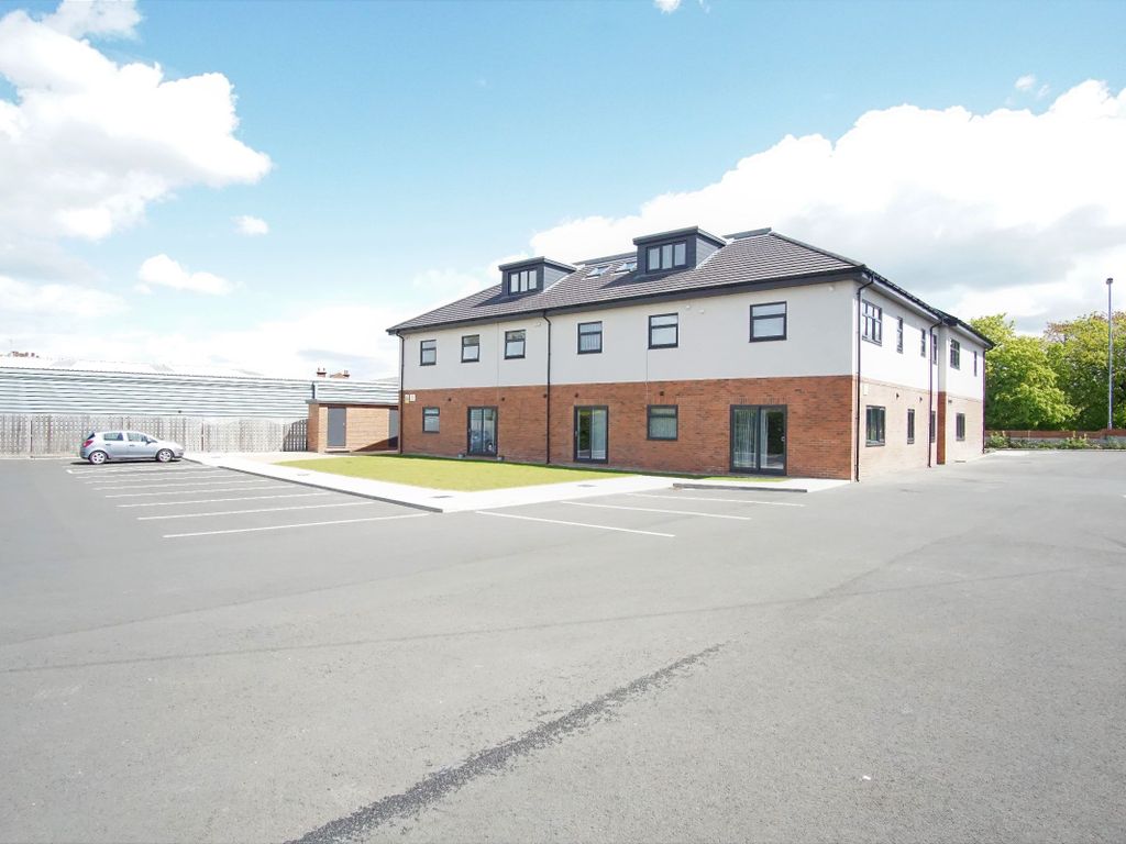 1 bed flat to rent in Union Apartments, Horbury Road, Wakefield WF2, £