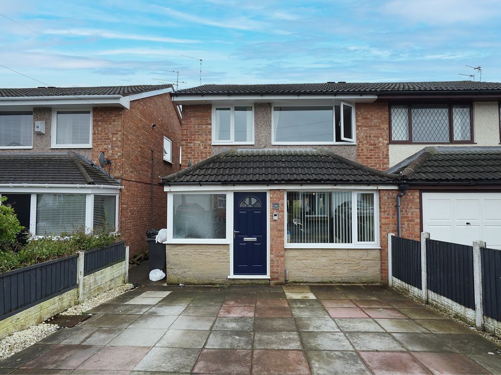 3 bed semidetached house for sale in Goodwood Avenue, Fulwood PR2, £