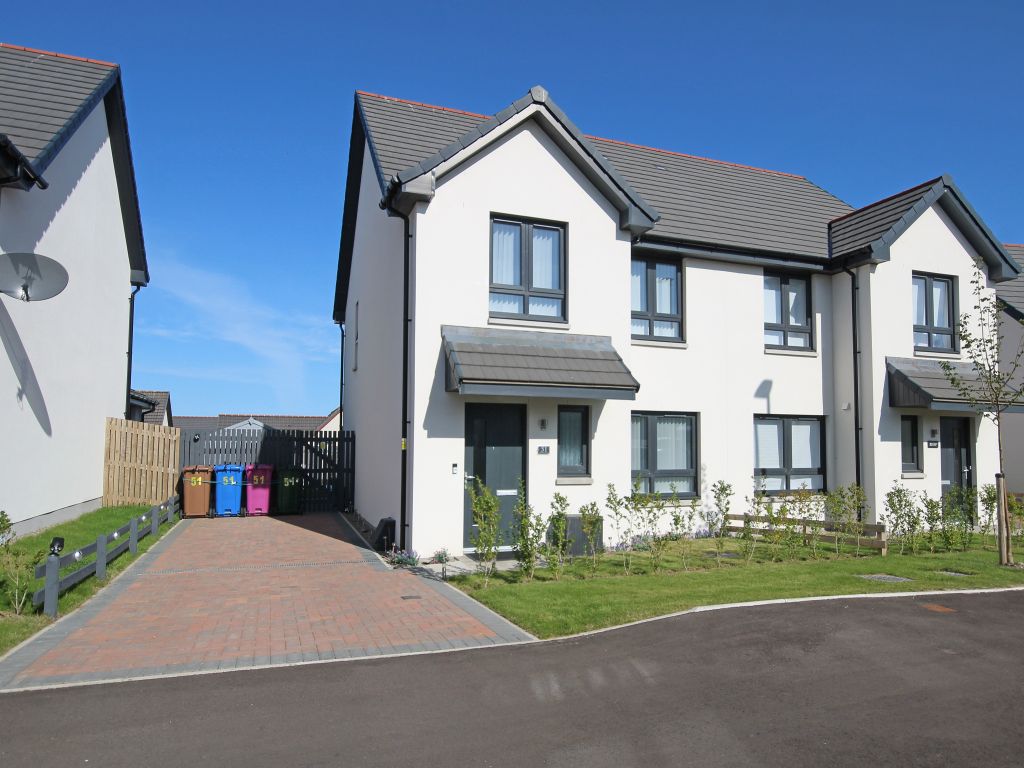 3 bed semidetached house for sale in Seafield Circle, Buckie AB56, £