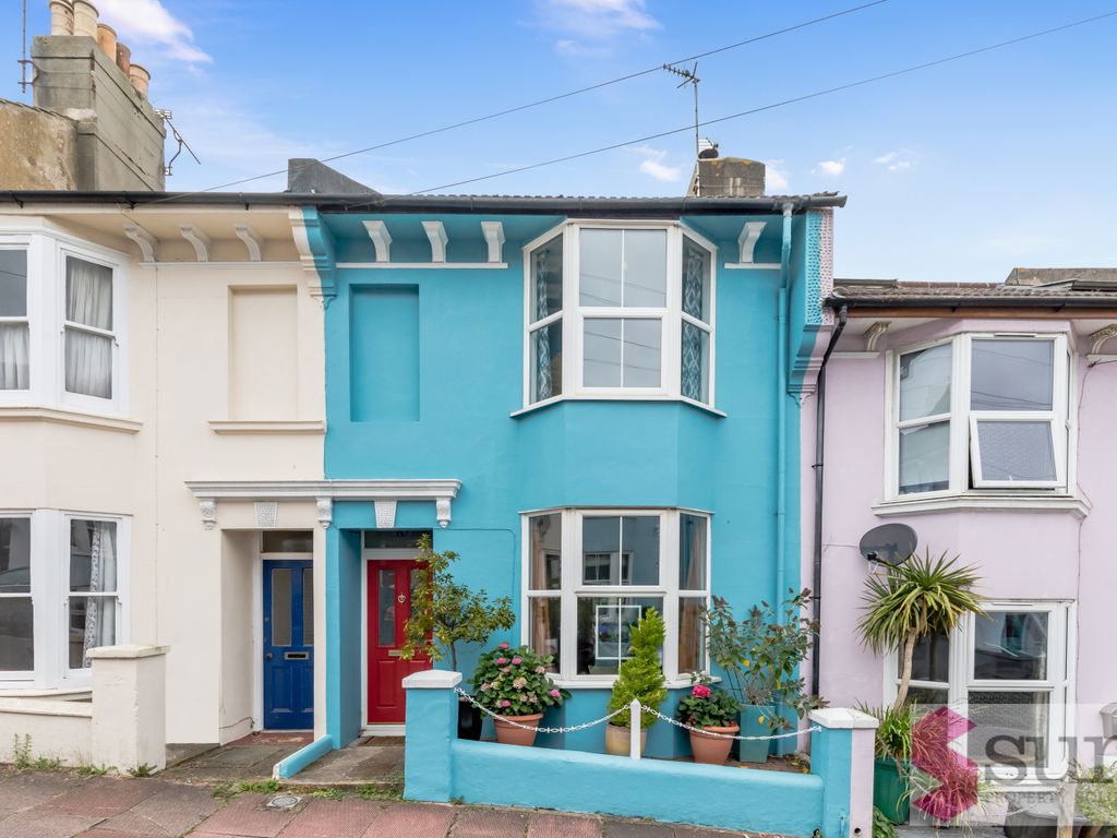 3 bed terraced house to rent in Carlyle Street, Brighton BN2 Zoopla