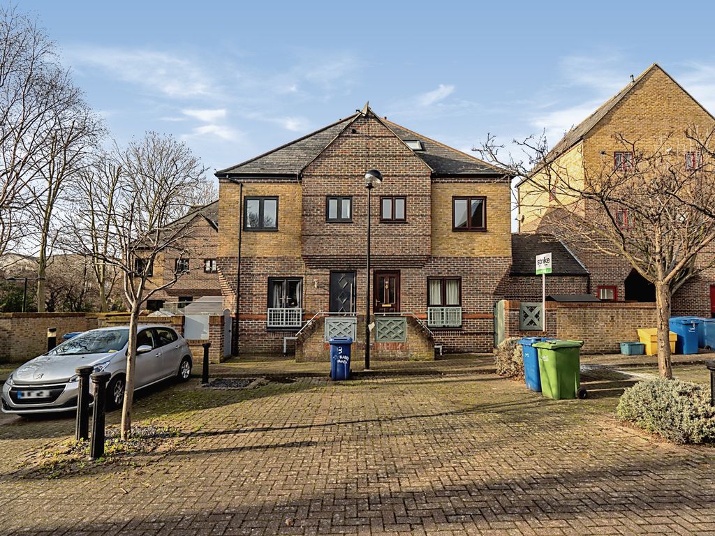 3 bed semidetached house for sale in Cunard Walk, London SE16 Zoopla