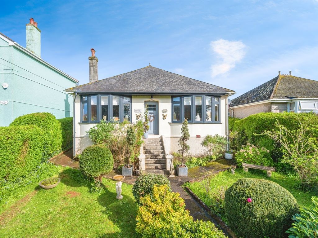 2 bed detached bungalow for sale in Hooe Road, Hooe, Plymouth PL9, £