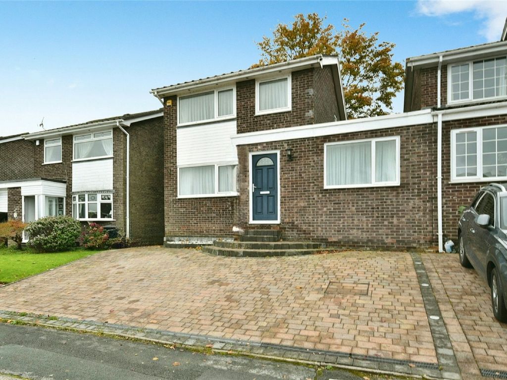 3 bed detached house for sale in Chantry Road, Disley, Stockport