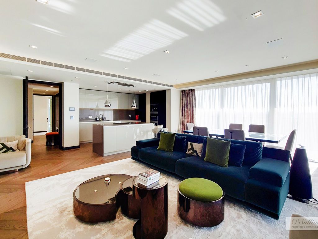 Earl's Way, One Tower Bridge SE1  