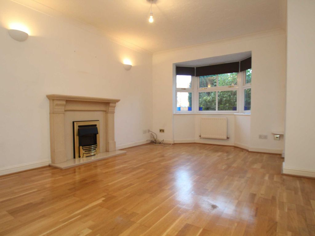 3 bed semidetached house to rent in Lavender Close, Bromley, Kent BR2