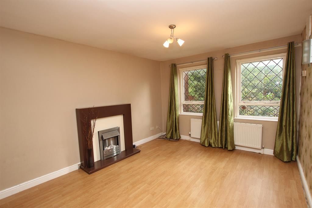 2 bed to rent in Denville Road, Blackburn BB2, £530 pcm Zoopla