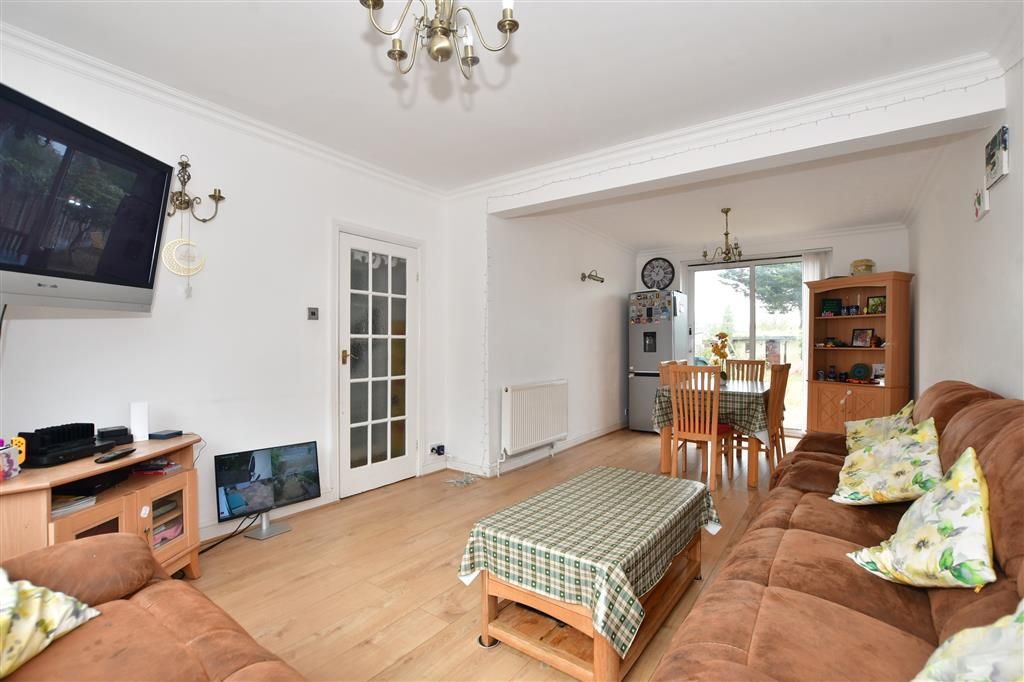 3 bed end terrace house for sale in Applegarth Drive, Newbury Park