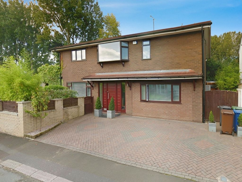 4 bed detached house for sale in Norwood, Prestwich M25, £569,000 Zoopla