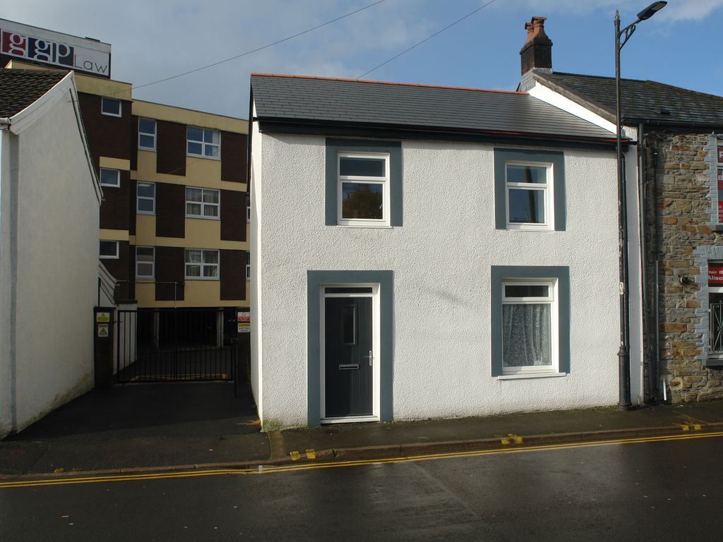 2 bed semidetached house to rent in Duke Street, Aberdare CF44, £800