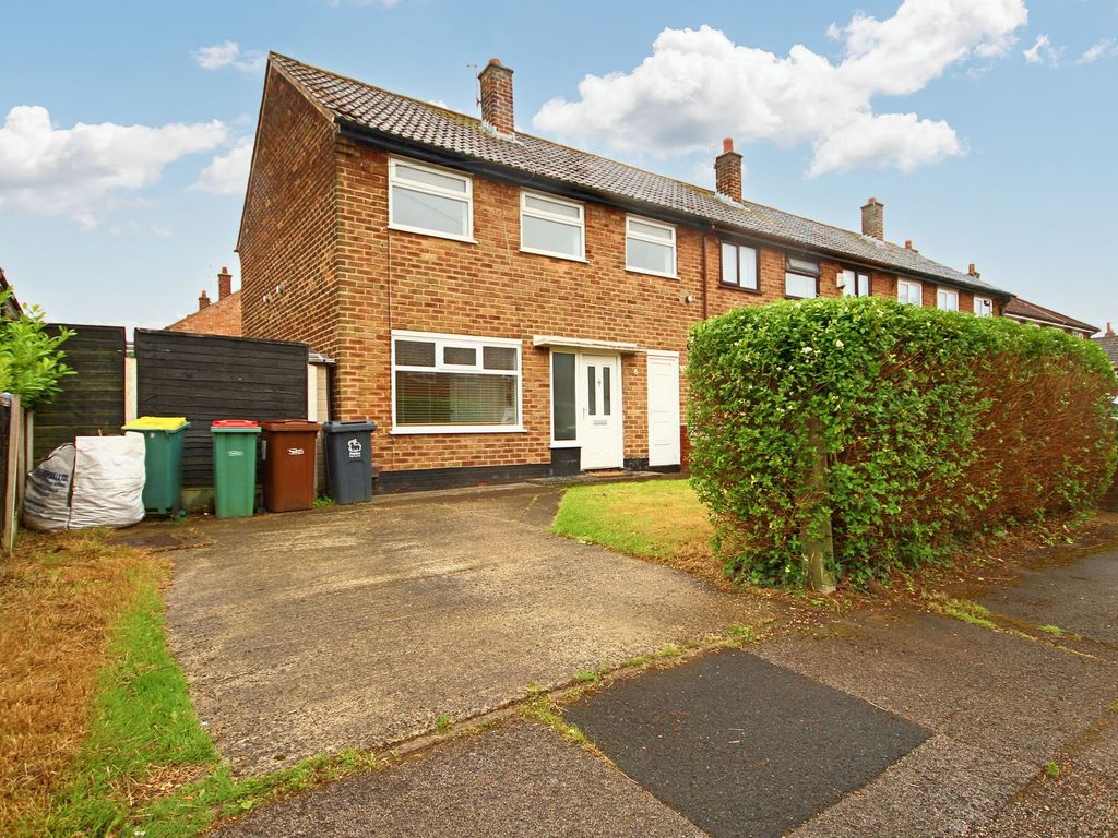 3 bed end terrace house for sale in Norcross Place, AshtonOnRibble