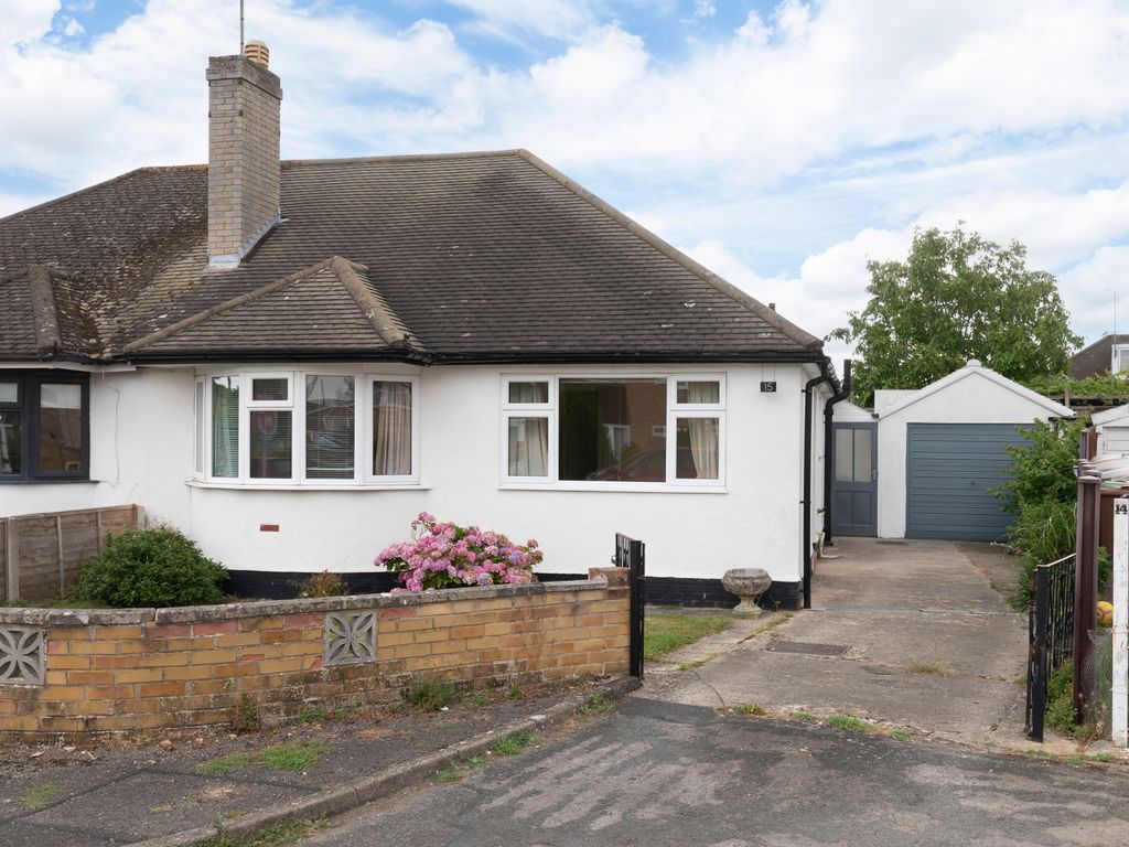 2 bed detached bungalow to rent in Winton Road, Cheltenham GL51 Zoopla