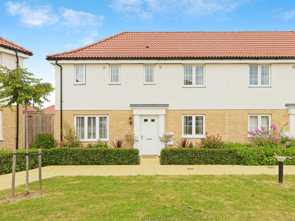 3 bed semidetached house for sale in Central Boulevard, Aylesham
