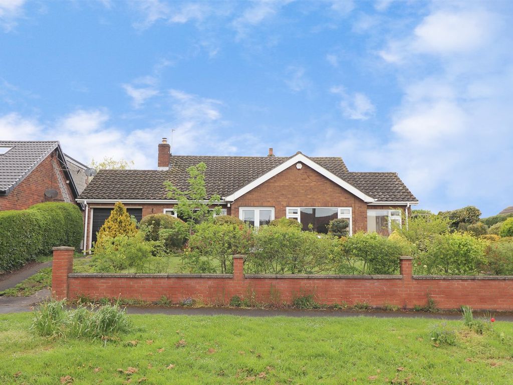 2 bed detached bungalow for sale in North Street, Roxby, Scunthorpe