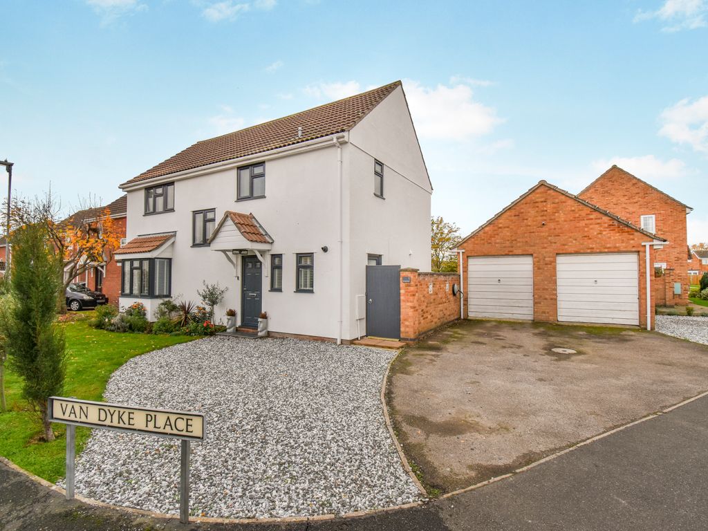 4 bed detached house for sale in Van Dyke Place, St. Ives, Huntingdon