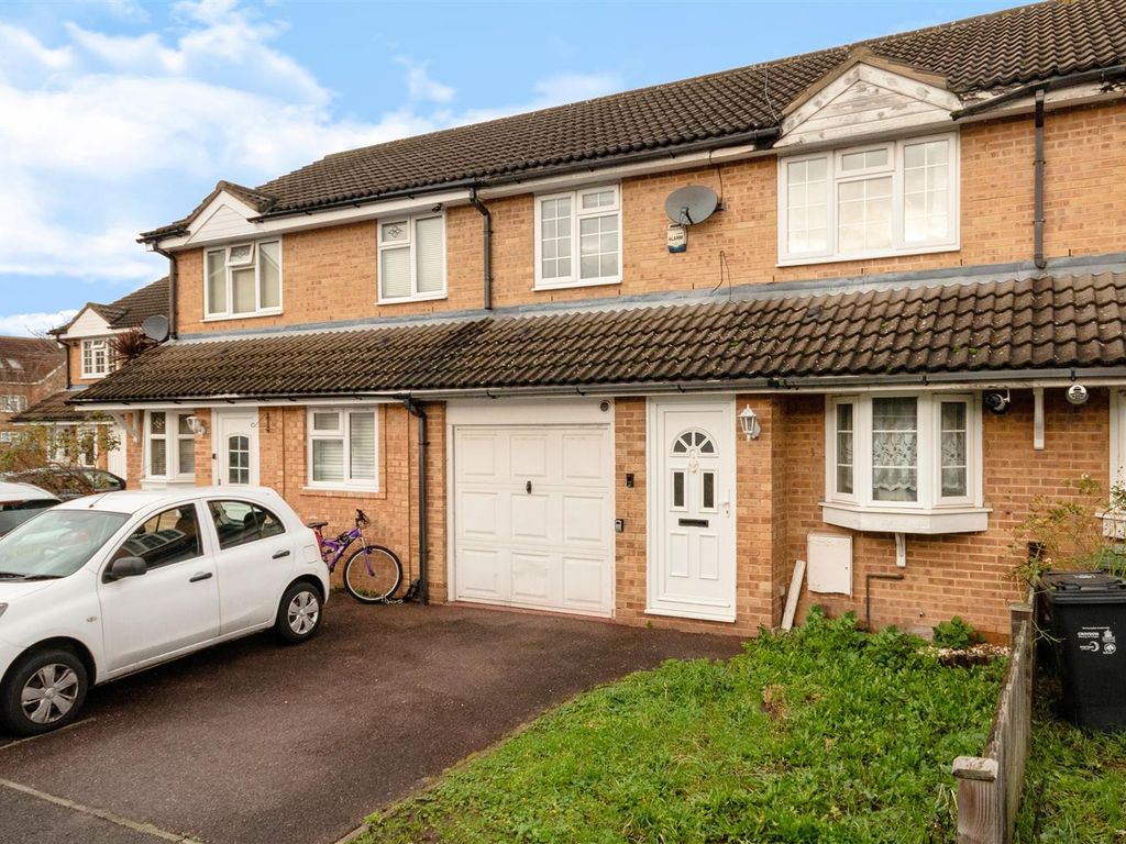 3 bed terraced house to rent in Veals Mead, Mitcham CR4 Zoopla
