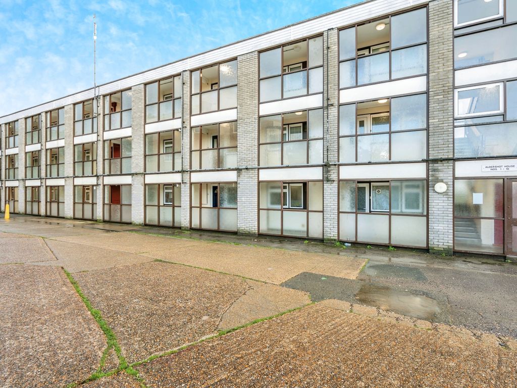 1 bed flat for sale in Prospect Lane, West Leigh, Havant PO9, £120,000