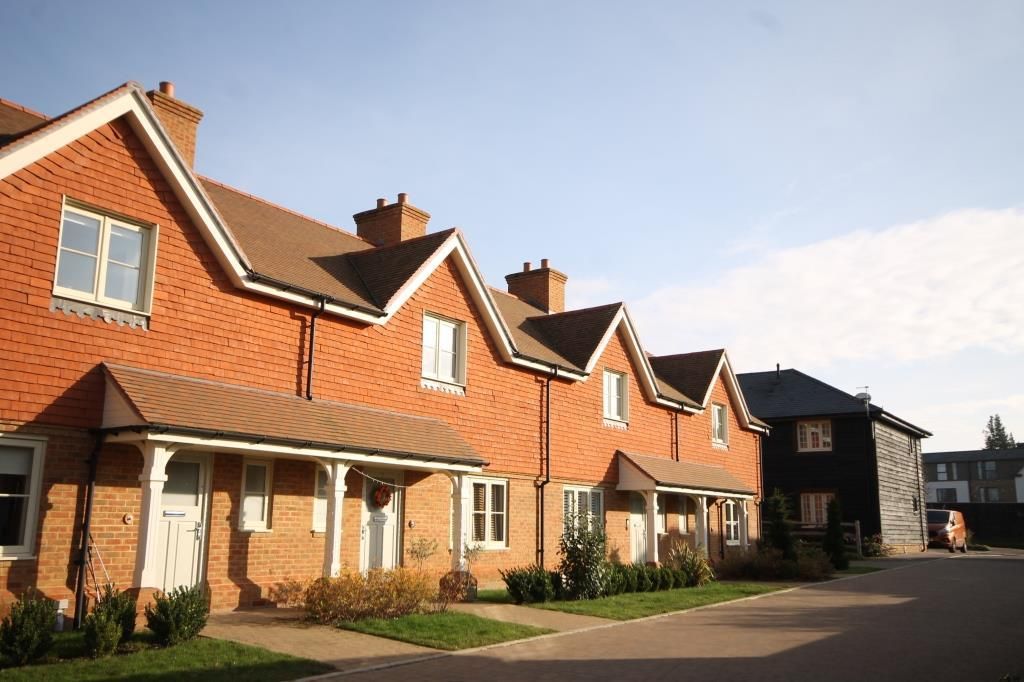 3 bed terraced house for sale in The Saddlery, Little Bookham KT23, £