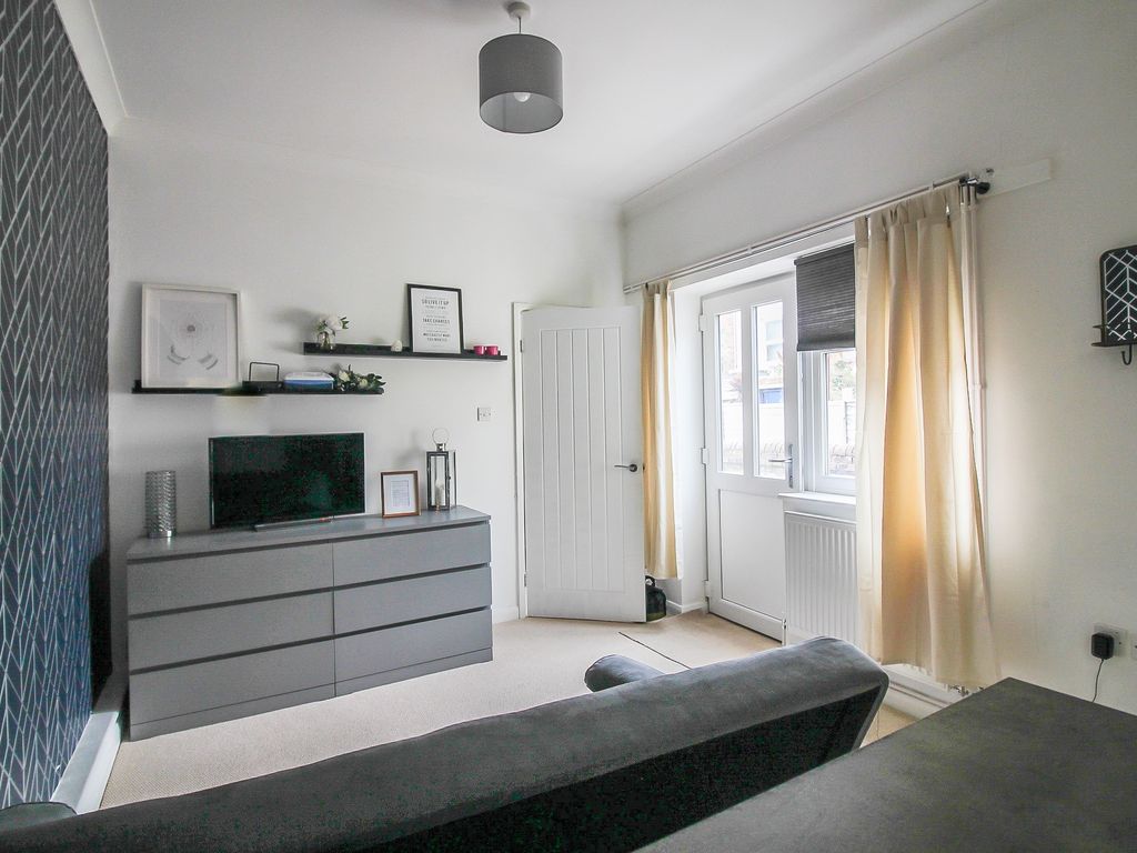 1 bed flat for sale in Wimbledon Park Road, Southsea PO5 Zoopla