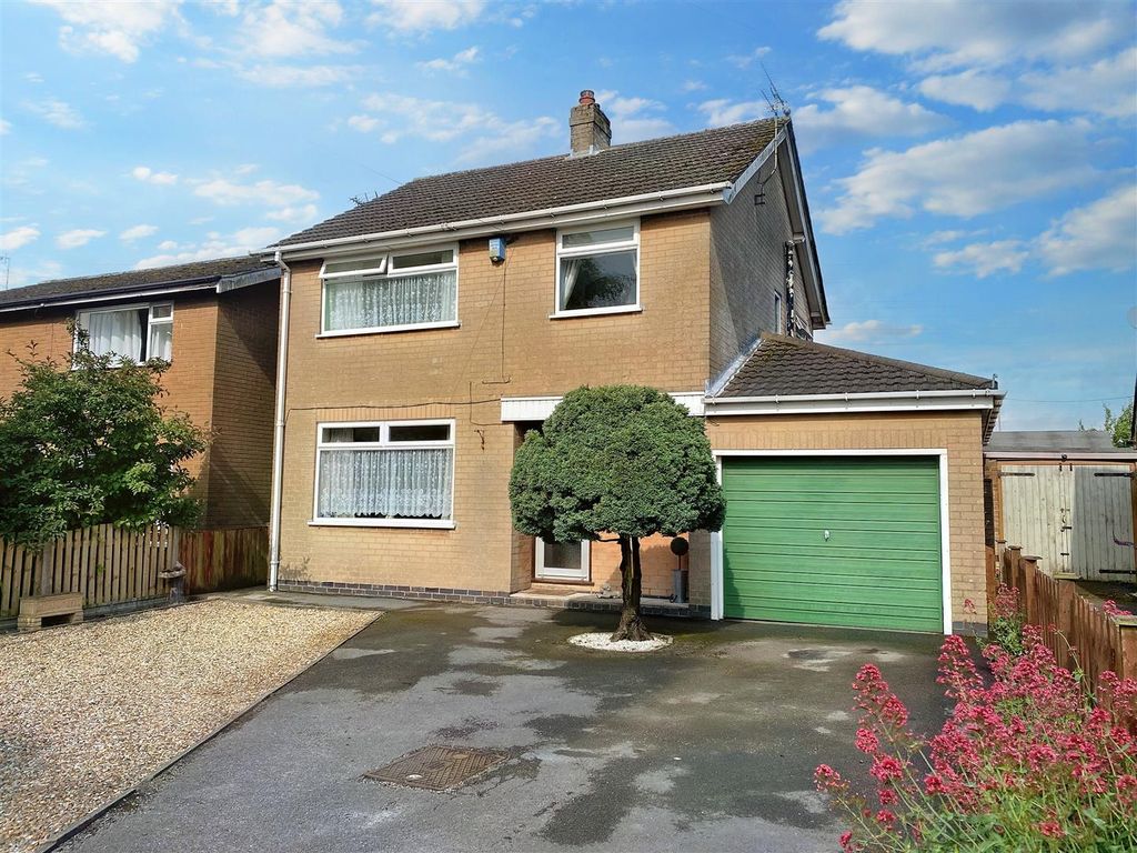 3 bed detached house for sale in Heanor Road, Smalley, Ilkeston DE7 Zoopla