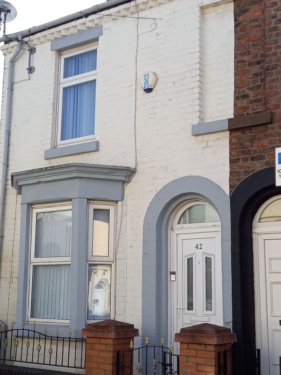 3 bed end terrace house to rent in Butterfield Street, Liverpool L4, £