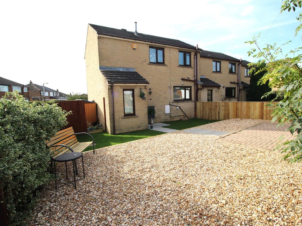 2 bed town house for sale in East Croft Mews, Wyke, Bradford BD12, £